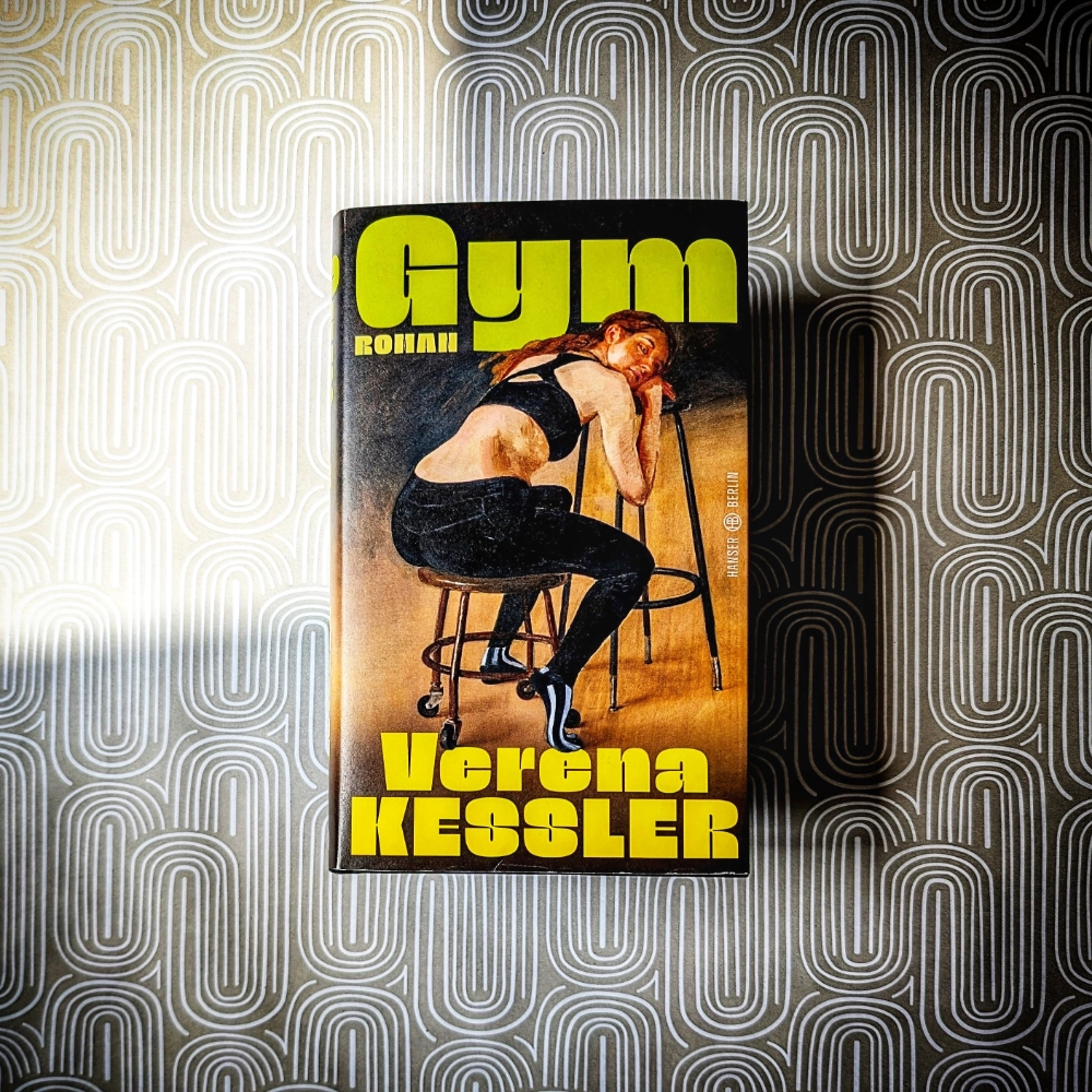 SCHMERZ UND GRENZE