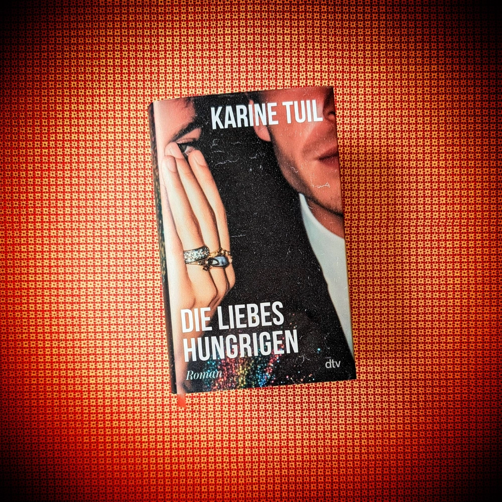 VON DER GIER, GESEHEN ZU WERDEN